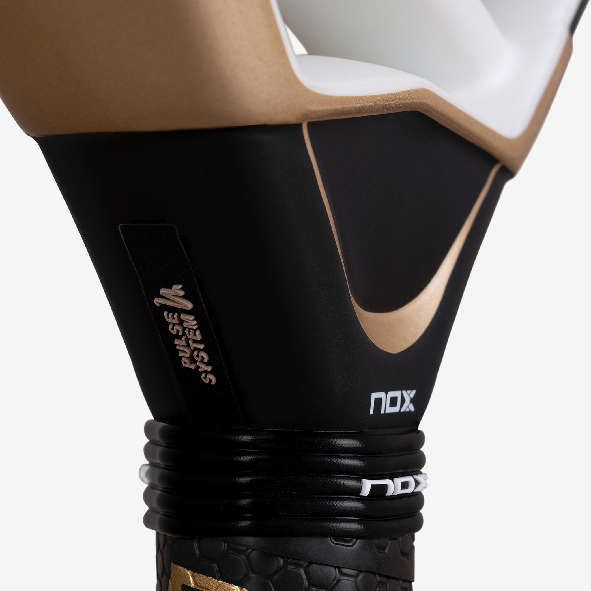 Nox AT10 Genius 18K Alum Padel (2026)