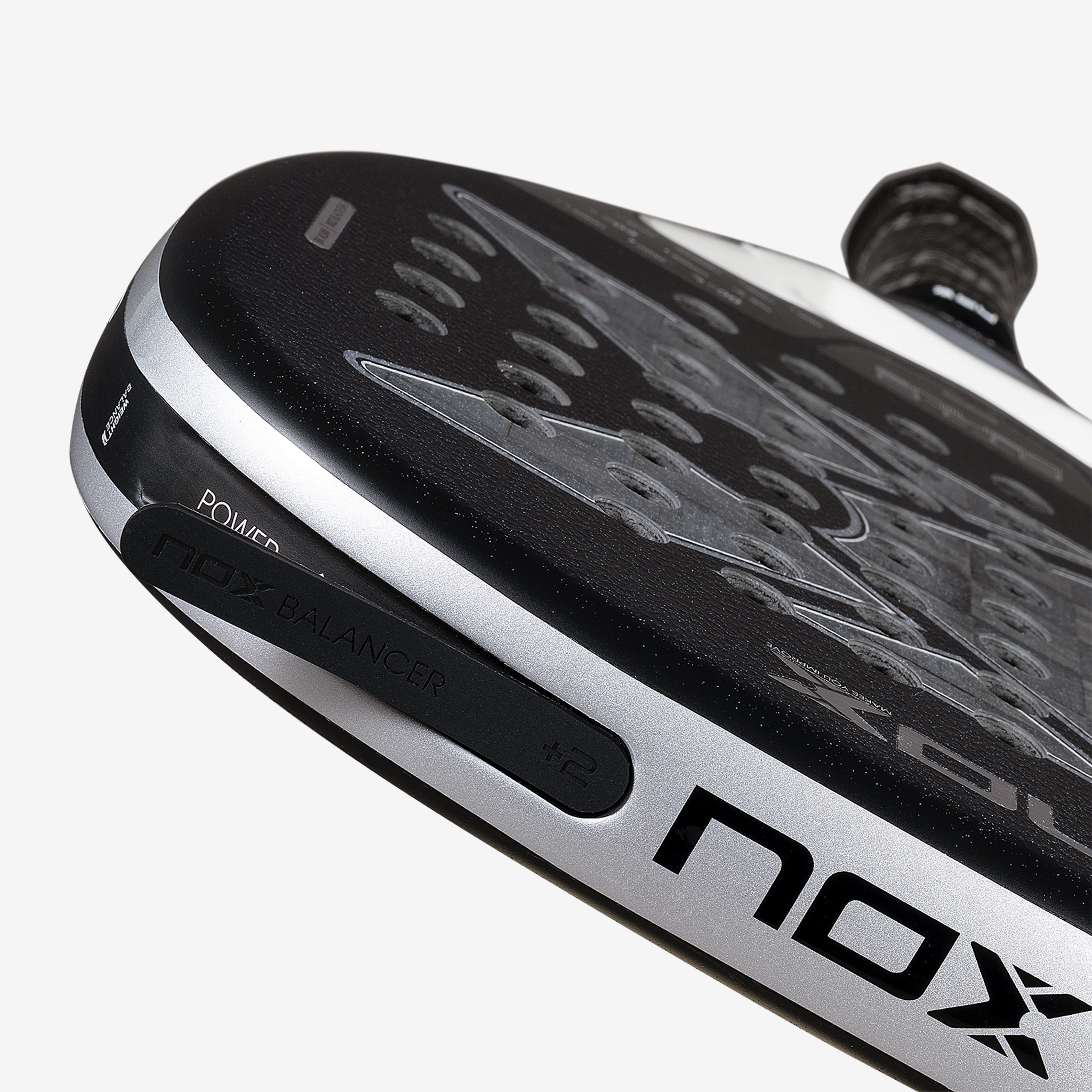 Nox AT10 Genius Attack 18K Alum Padel (2026)