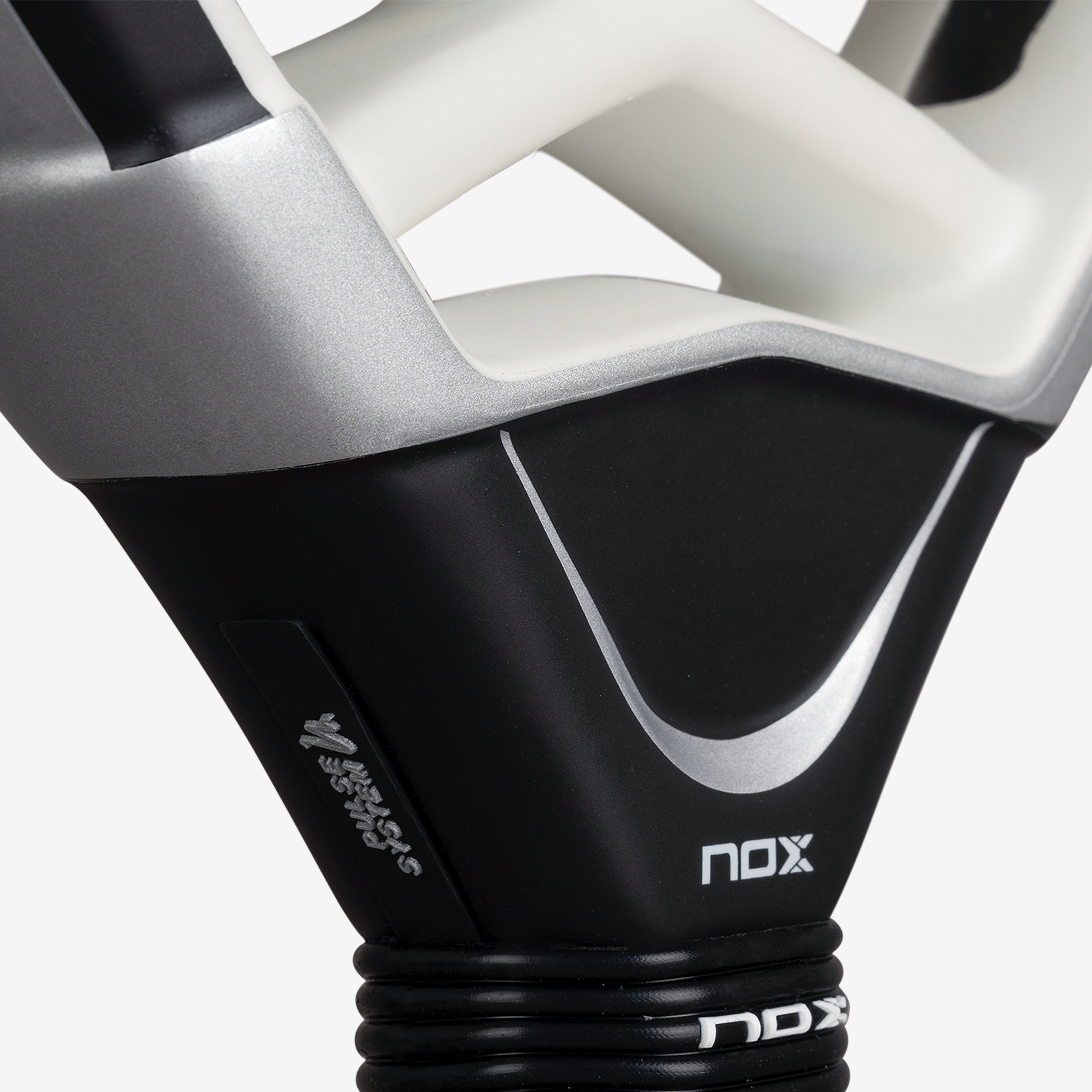 Nox AT10 Genius Attack 18K Alum Padel (2026)